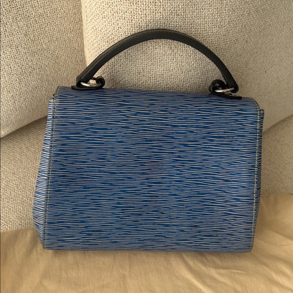 Louis Vuitton Epi Leather Cluny Blue and Navy Blue - Picture 6 of 7